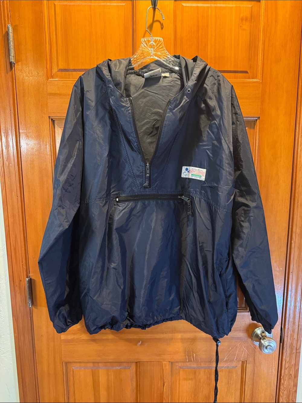 VTG 1990’s Walt Disney World Mickey Mouse Packable Anorak Windbreaker Jacket XL